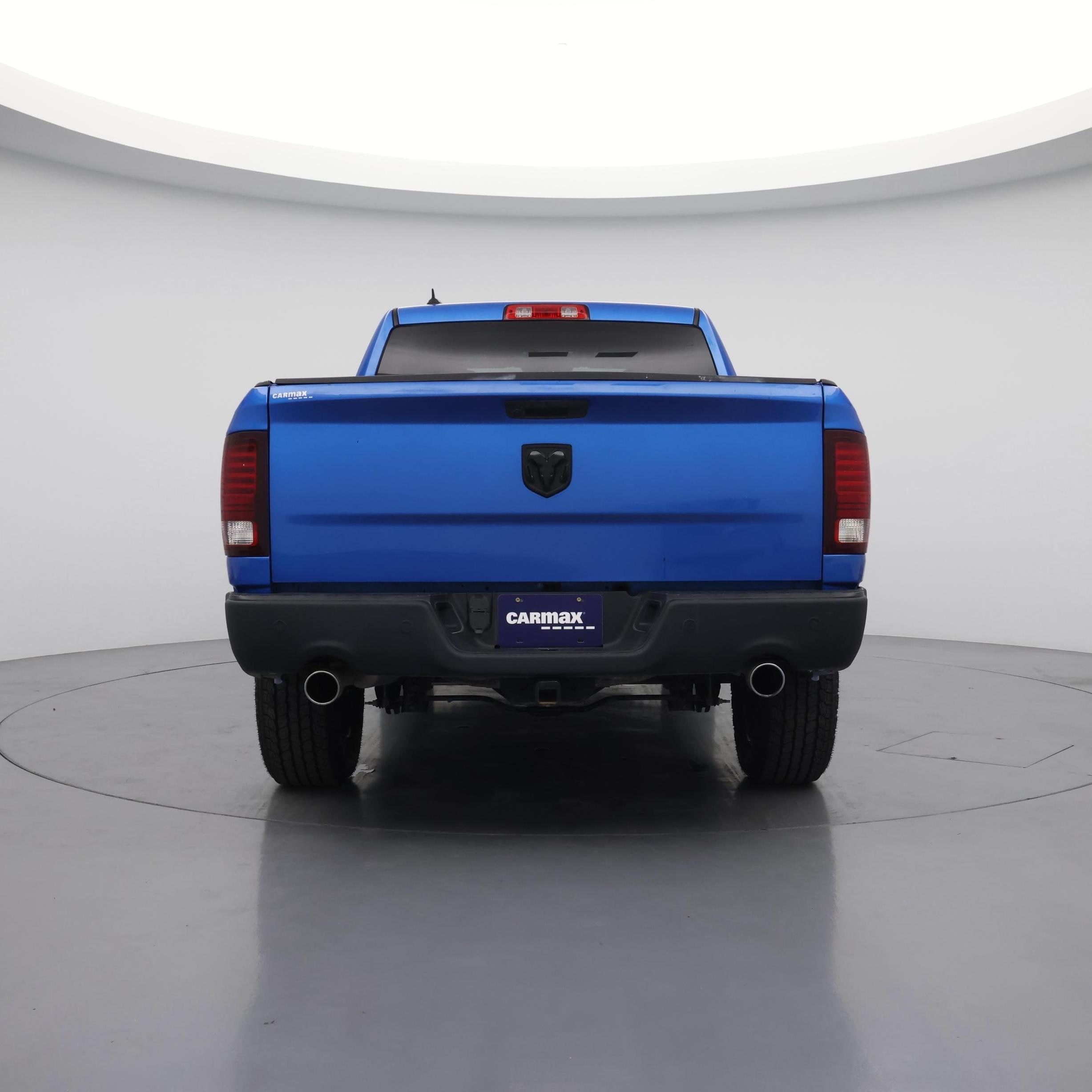 Thumbnail: 2020 RAM 1500 Classic - 3