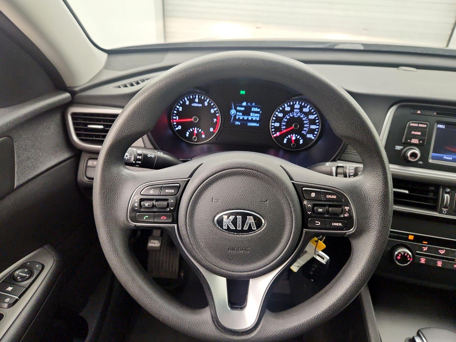 Thumbnail: 2016 Kia Optima - 10