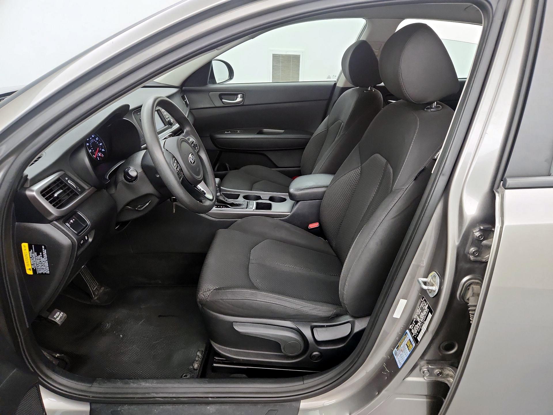 Thumbnail: 2016 Kia Optima - 11