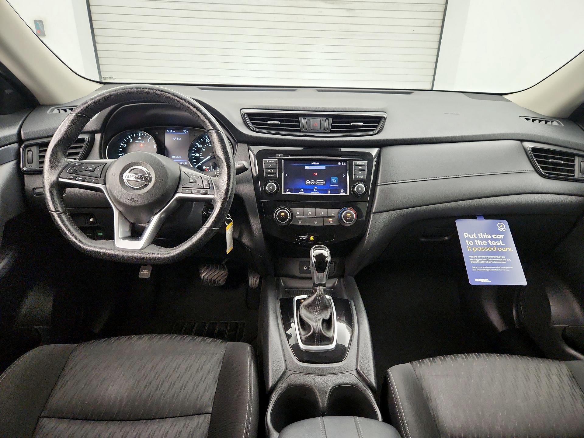 Thumbnail: 2019 Nissan Rogue - 9
