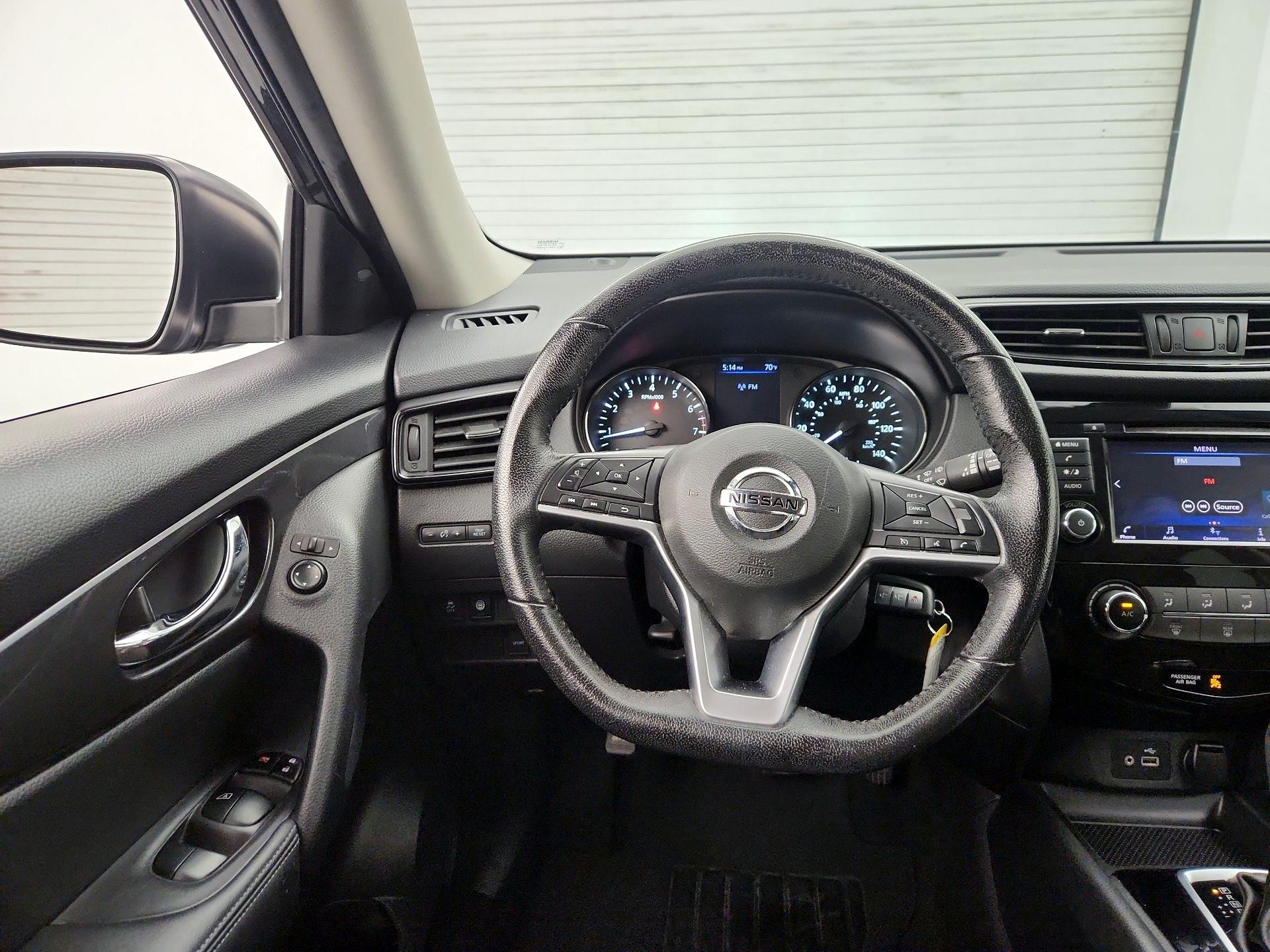 Thumbnail: 2019 Nissan Rogue - 10