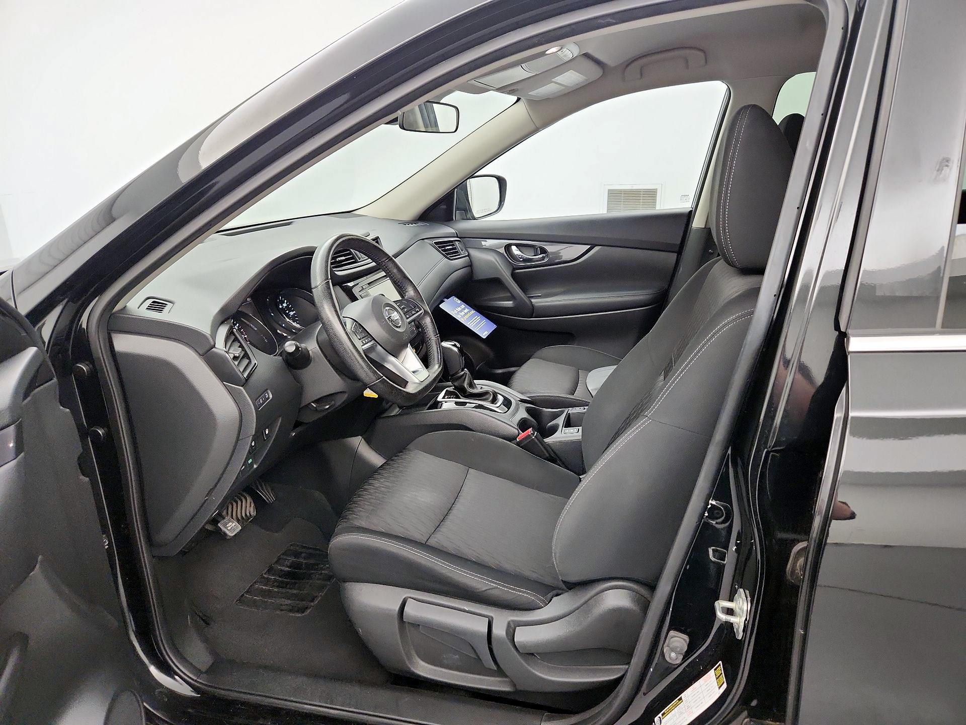Thumbnail: 2019 Nissan Rogue - 11