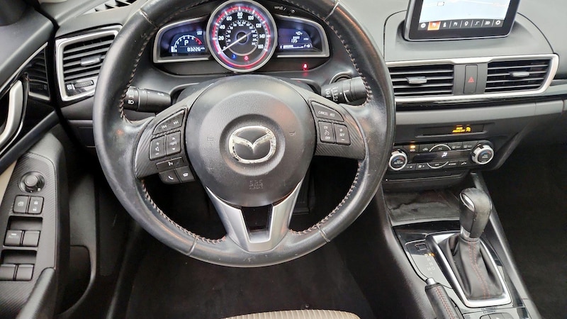 2015 Mazda Mazda3 i Touring 10