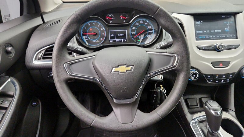 2017 Chevrolet Cruze LS 10