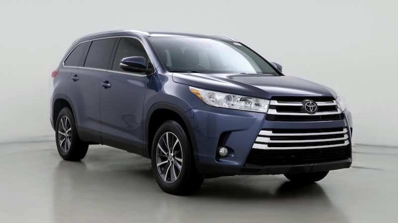 2019 Toyota Highlander XLE Hero Image