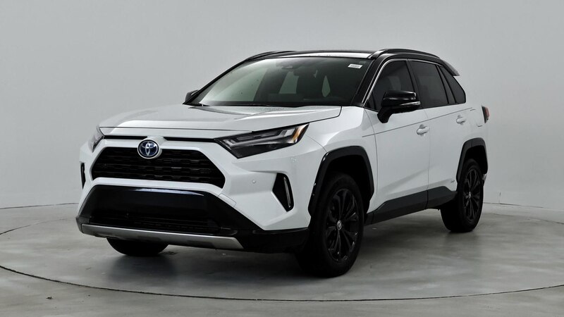 2024 Toyota RAV4 XSE 4