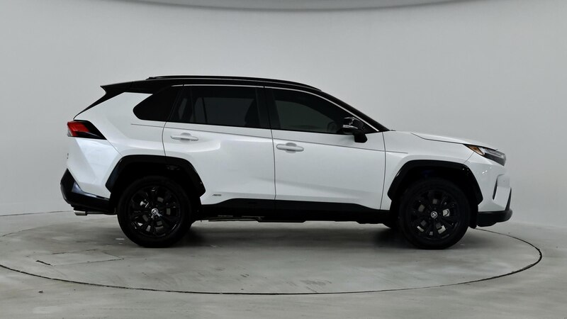 2024 Toyota RAV4 XSE 7