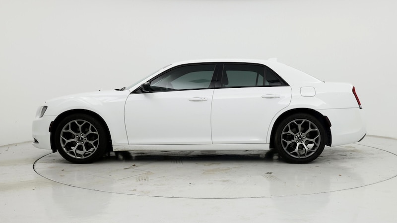 2018 Chrysler 300 Touring 3