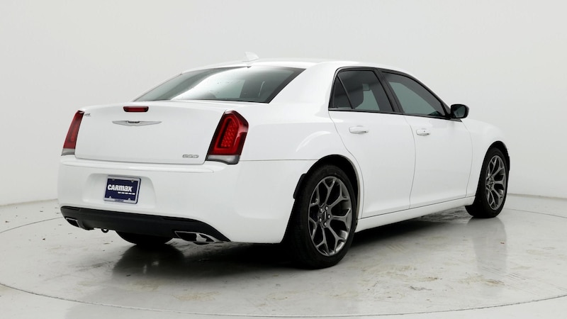 2018 Chrysler 300 Touring 8