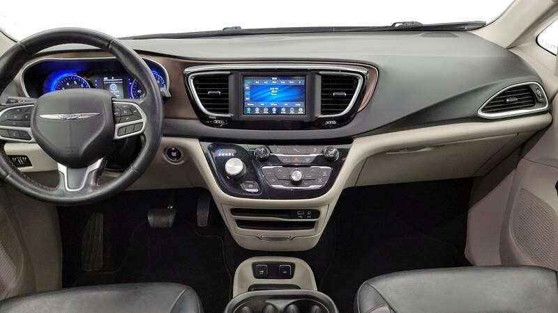 2019 Chrysler Pacifica Touring L 9