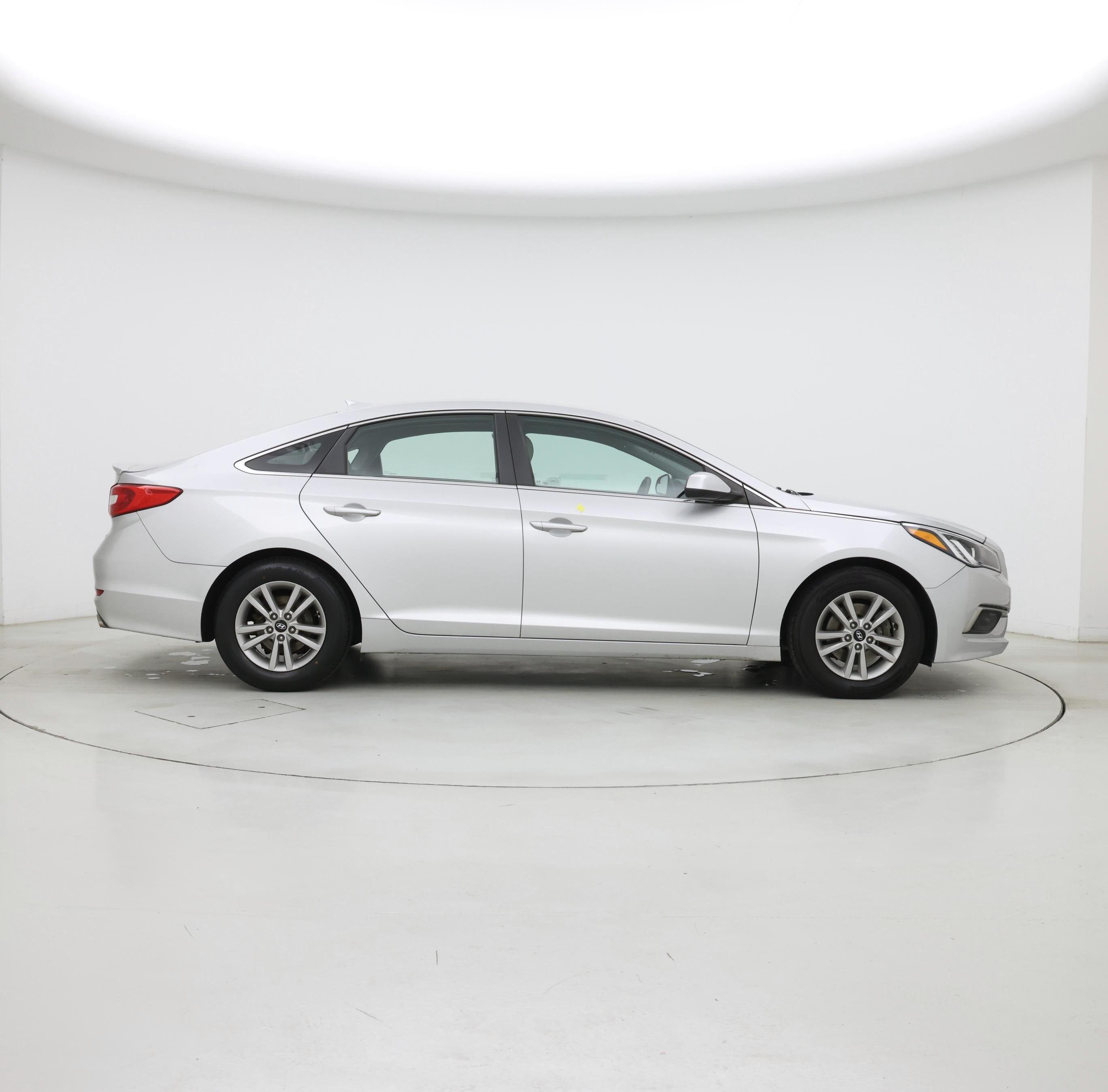 Thumbnail: 2016 Hyundai Sonata - 7