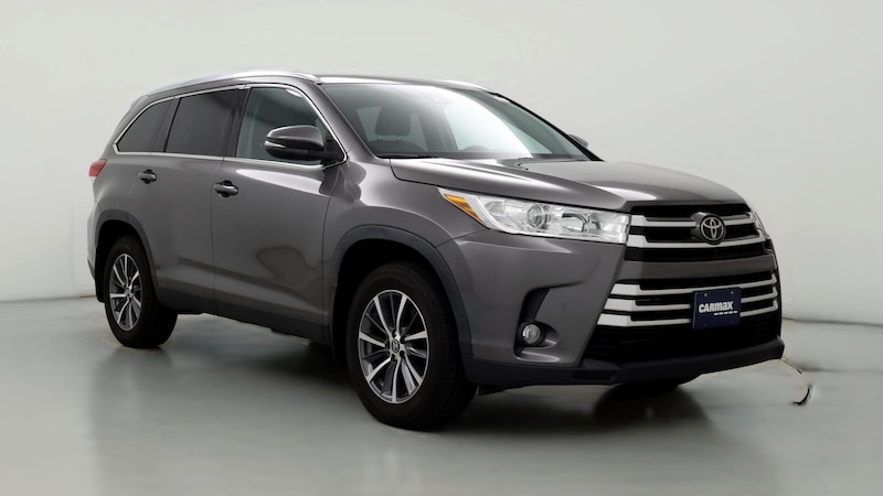 2019 Toyota Highlander XLE Hero Image