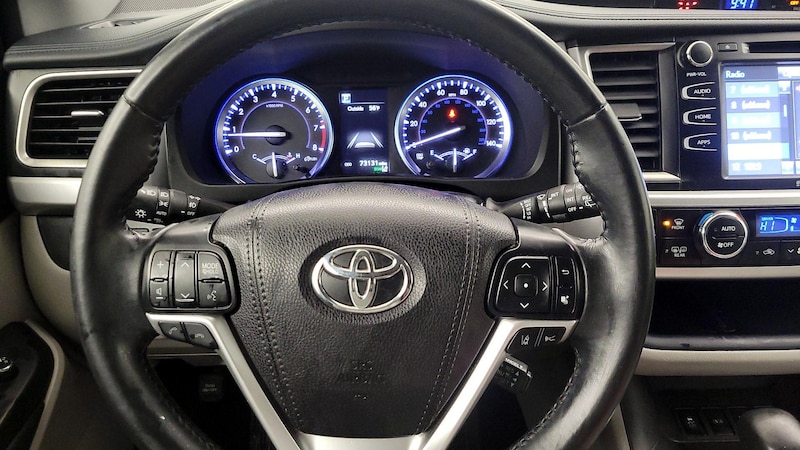 2018 Toyota Highlander XLE 10