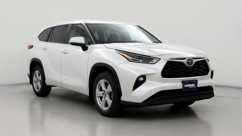 2023 Toyota Highlander LE Hero Image