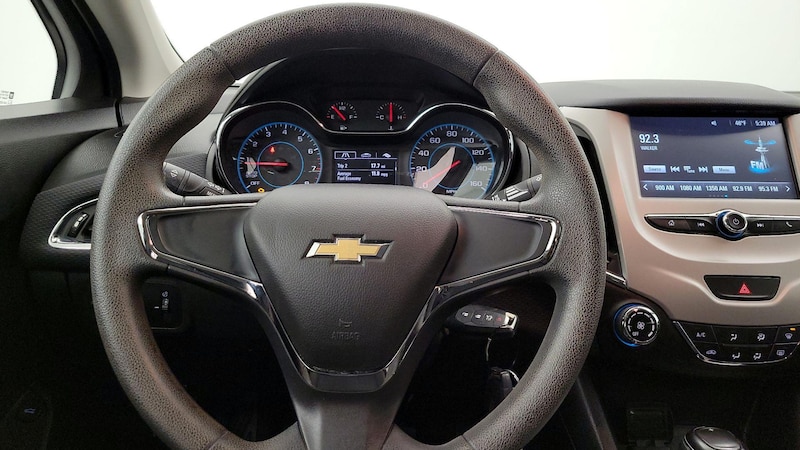 2017 Chevrolet Cruze LS 10