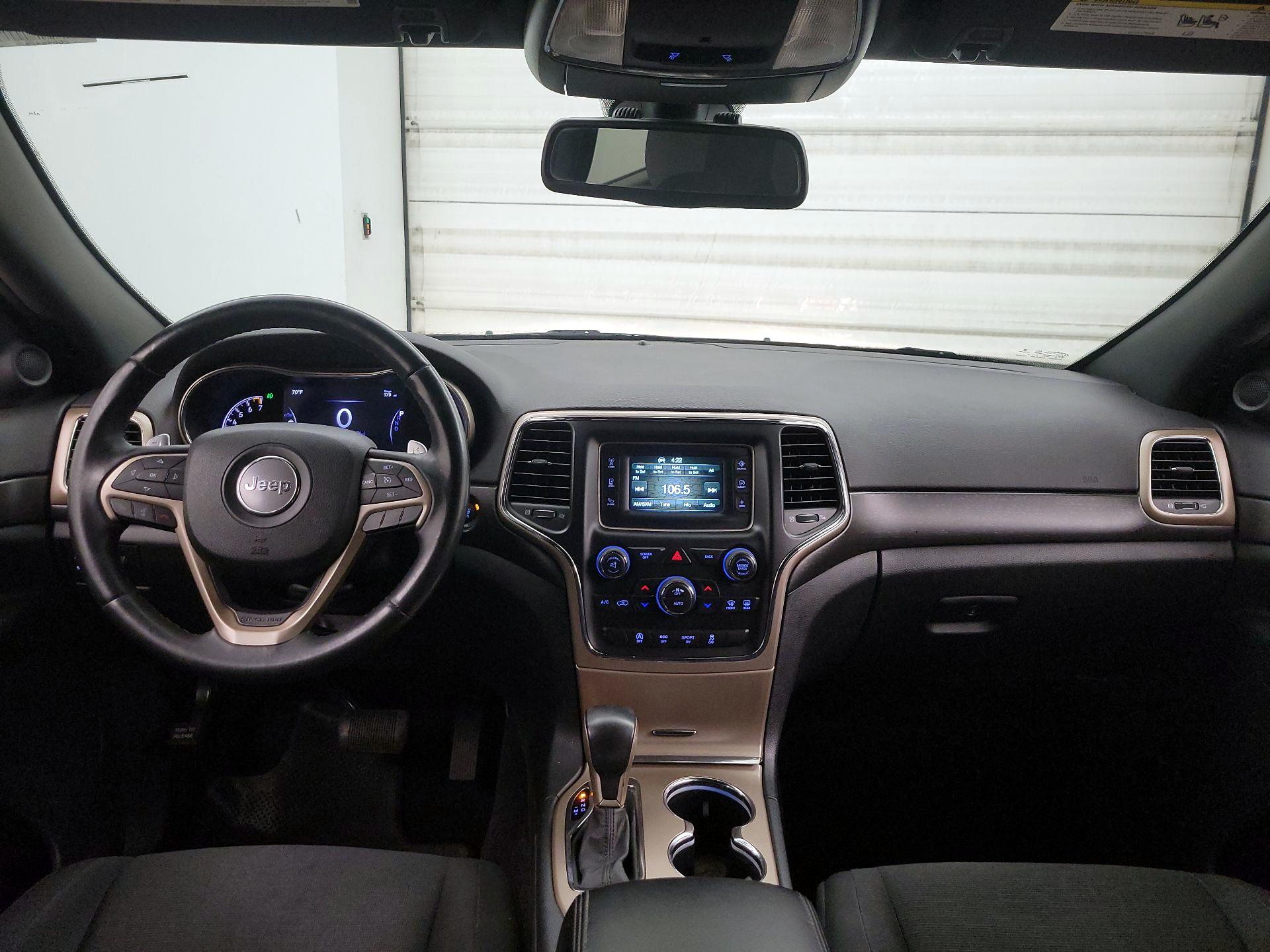 Thumbnail: 2016 Jeep Grand Cherokee - 9