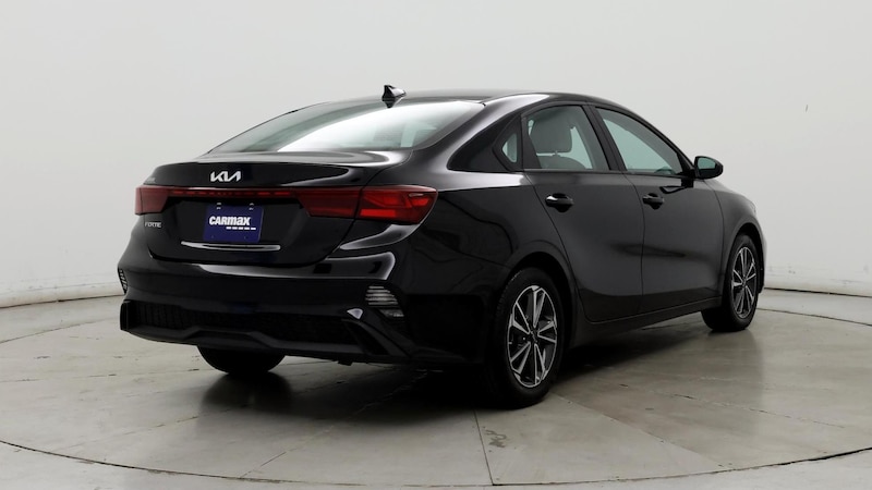 2023 Kia Forte LXS 8