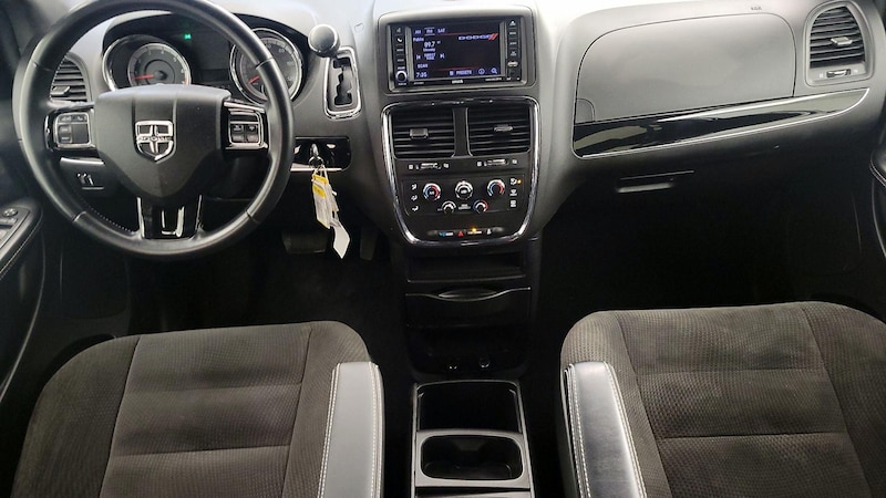 2018 Dodge Grand Caravan SE 9