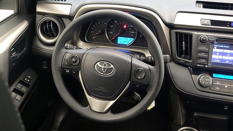 2015 Toyota RAV4 XLE 10