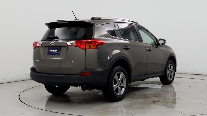 2015 Toyota RAV4 XLE 8