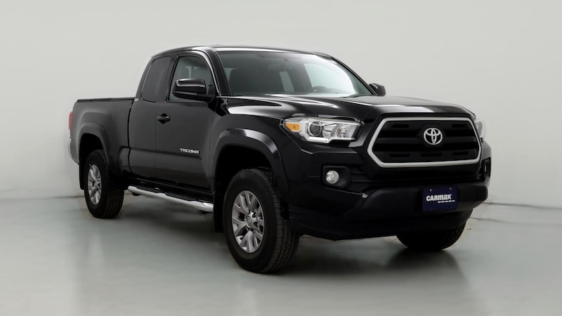 2017 Toyota Tacoma SR5 Hero Image