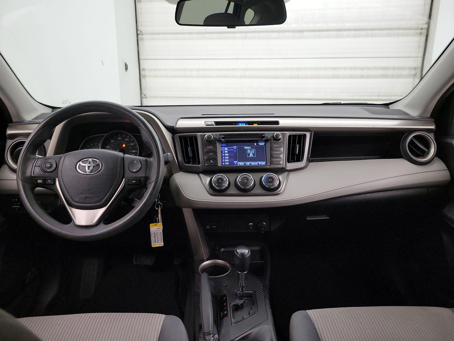 Thumbnail: 2015 Toyota RAV4 - 9