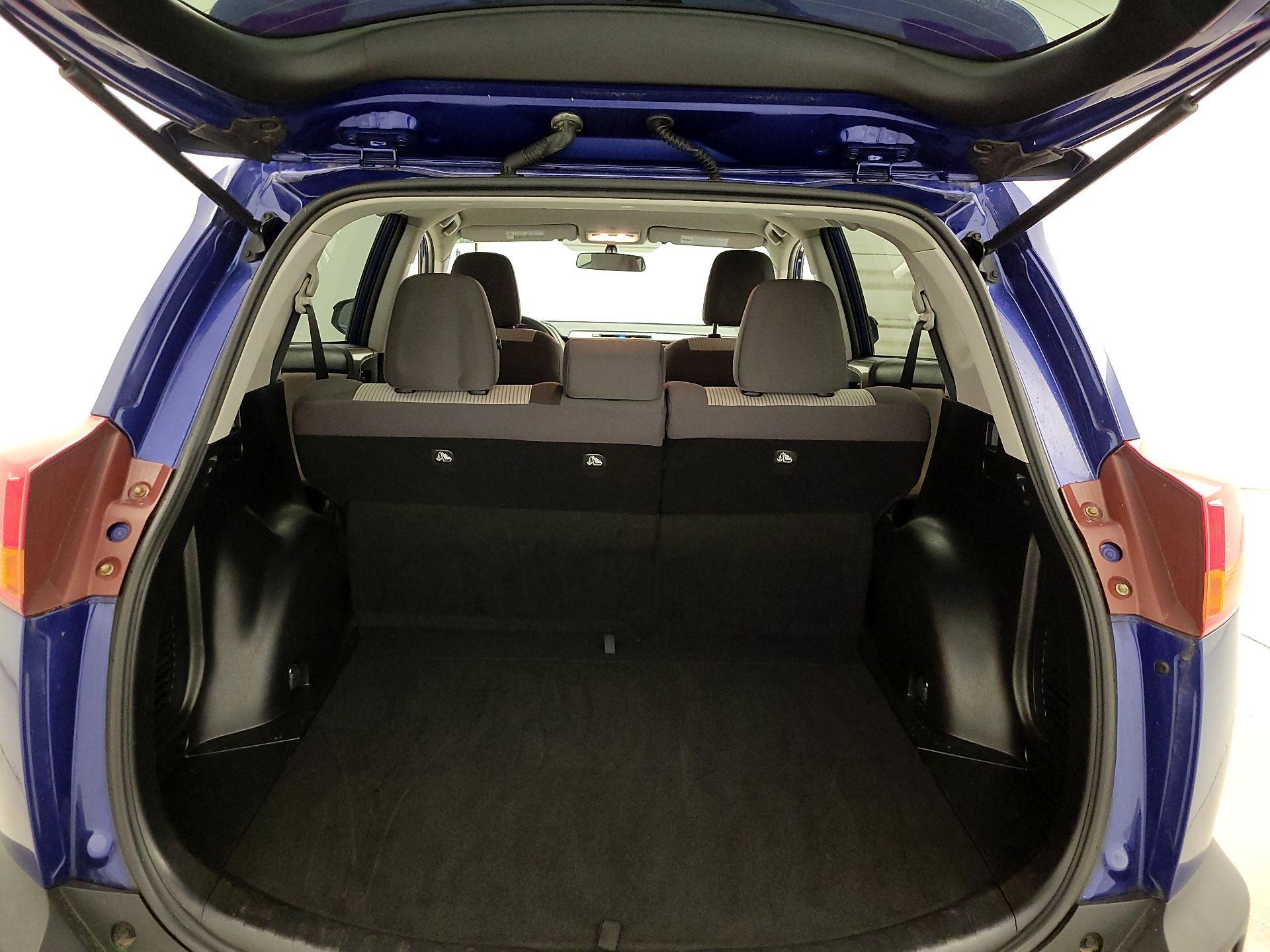 Thumbnail: 2015 Toyota RAV4 - 20