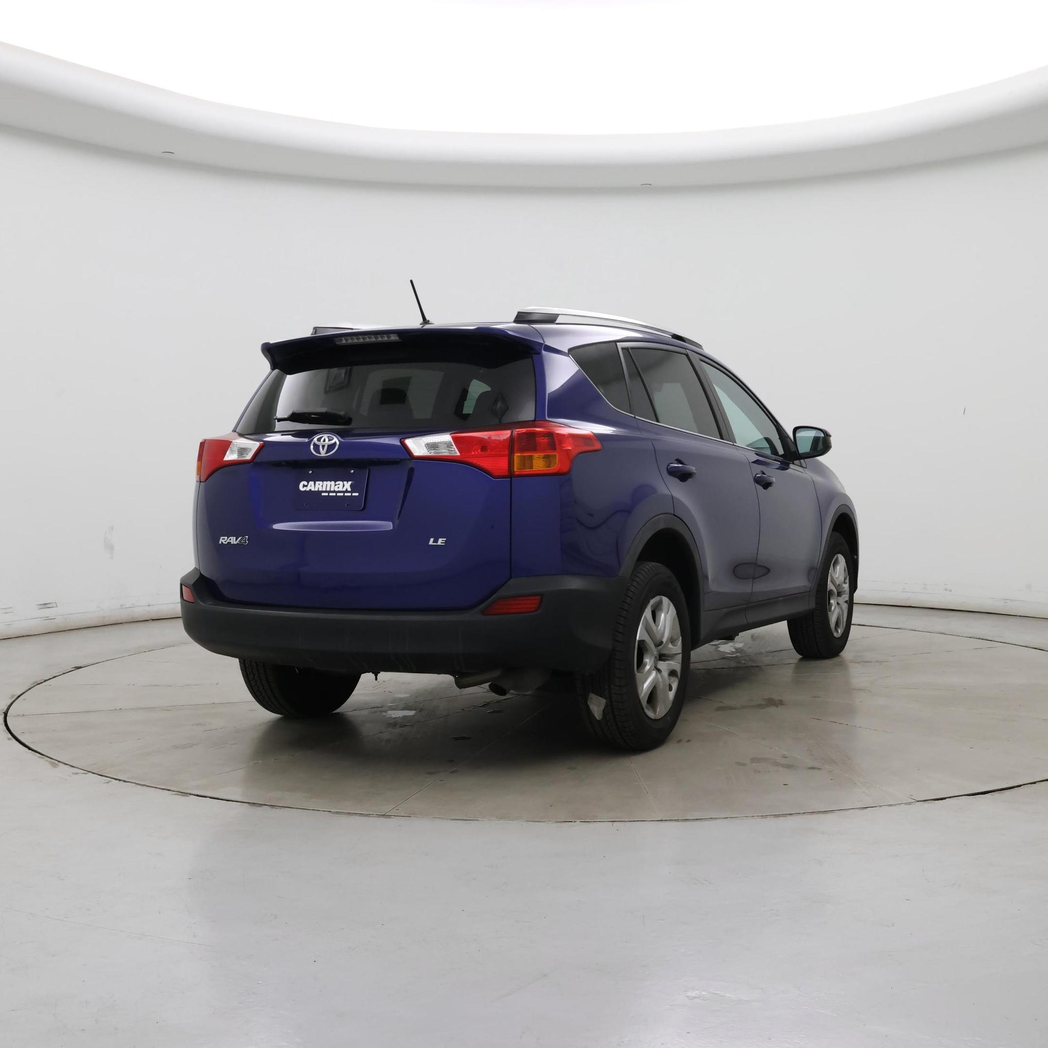 Thumbnail: 2015 Toyota RAV4 - 8