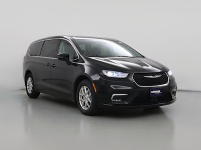 2023 Chrysler Pacifica Touring L -
                Fredericksburg, VA