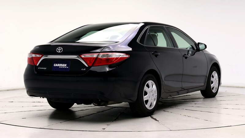 2015 Toyota Camry LE 8