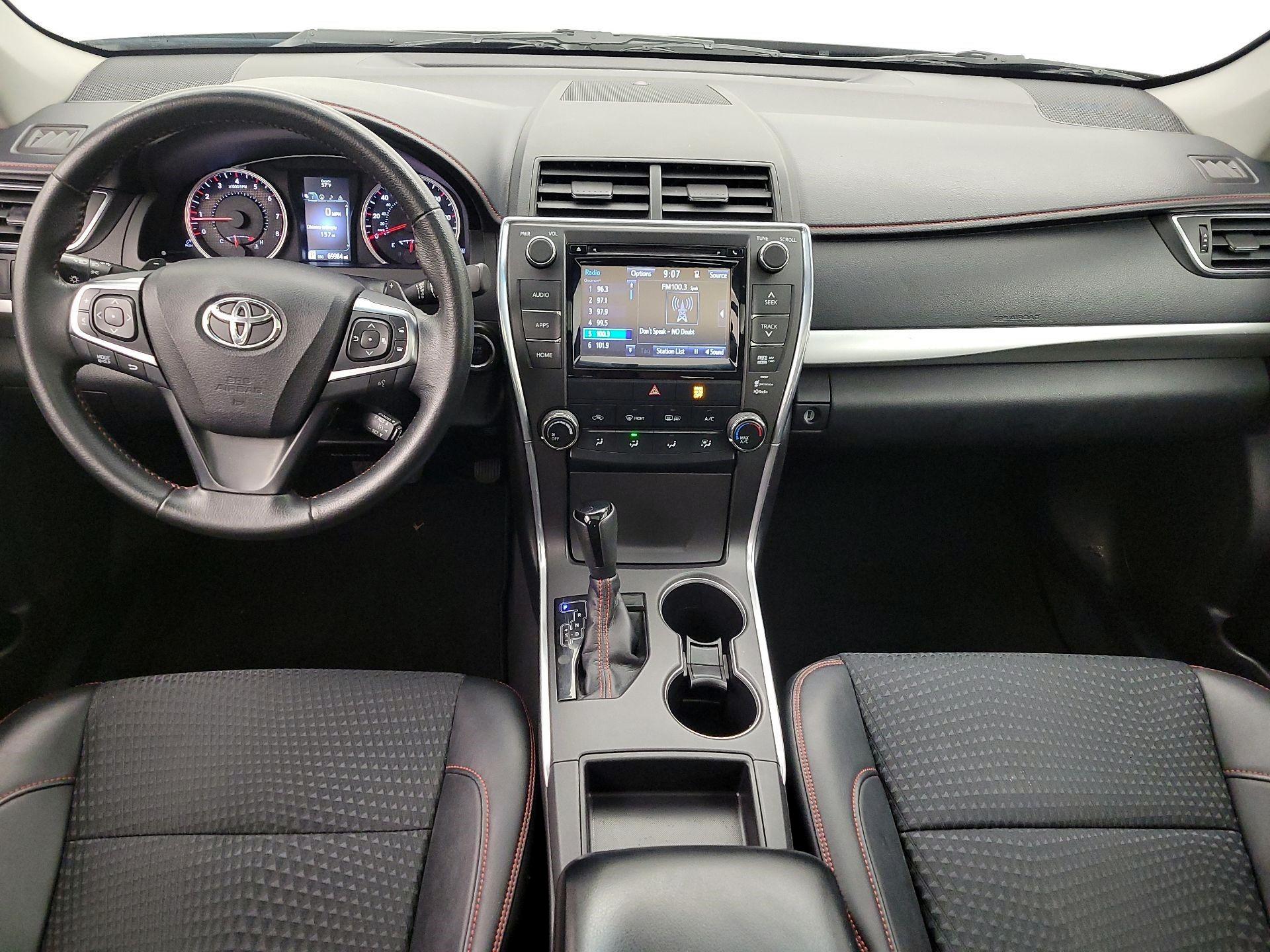 Thumbnail: 2015 Toyota Camry - 9