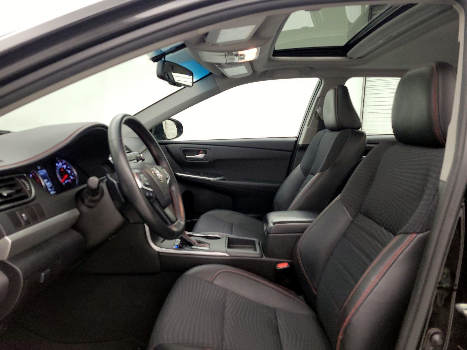 Thumbnail: 2015 Toyota Camry - 19