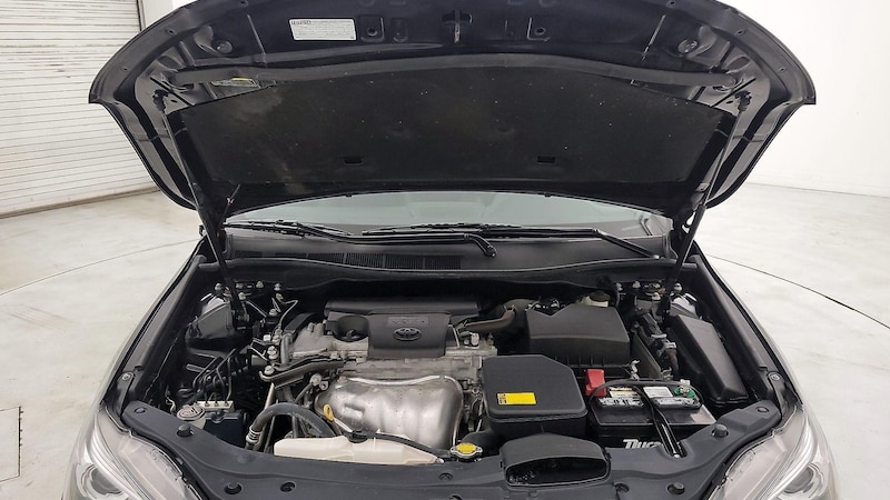 2015 Toyota Camry SE 22