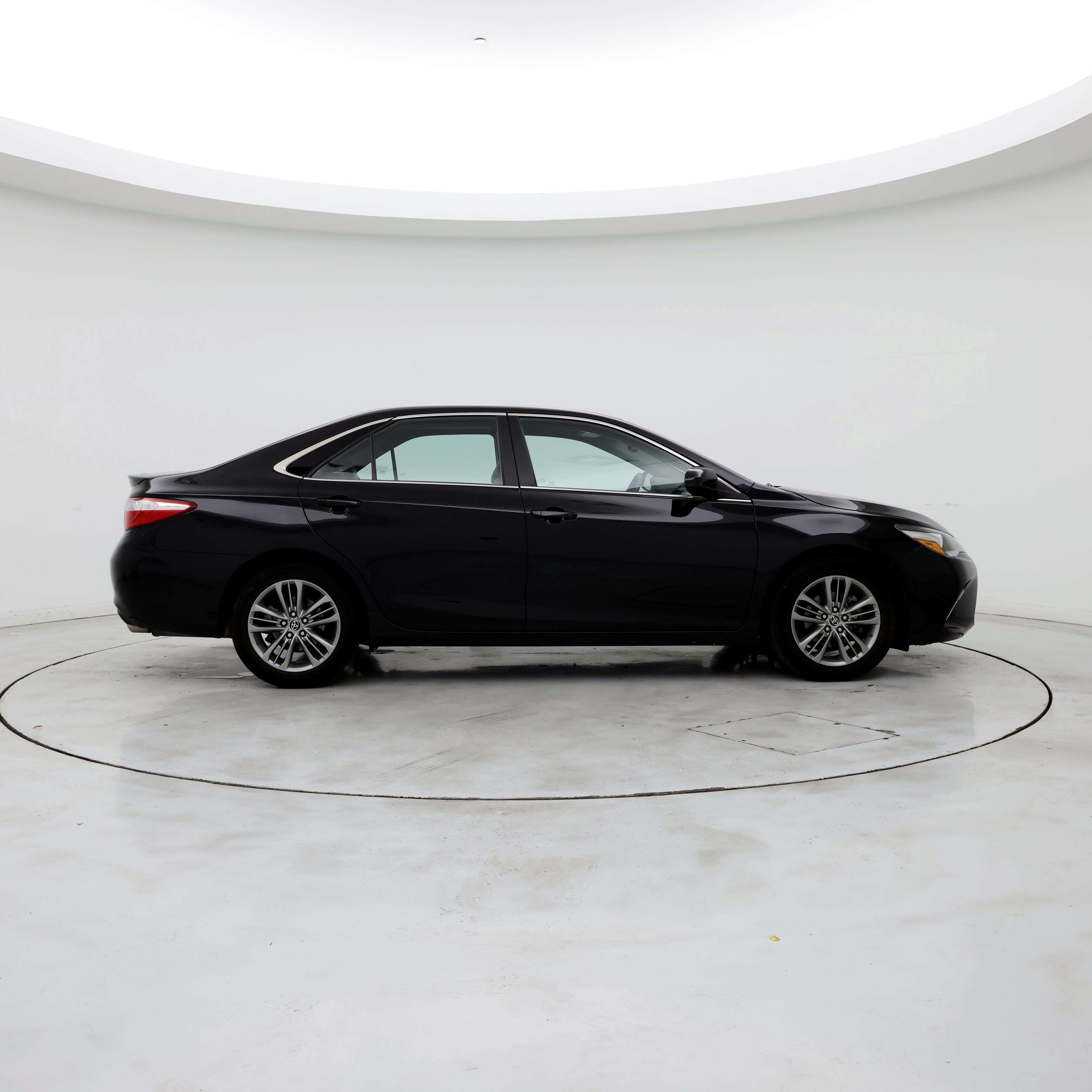 Thumbnail: 2015 Toyota Camry - 7