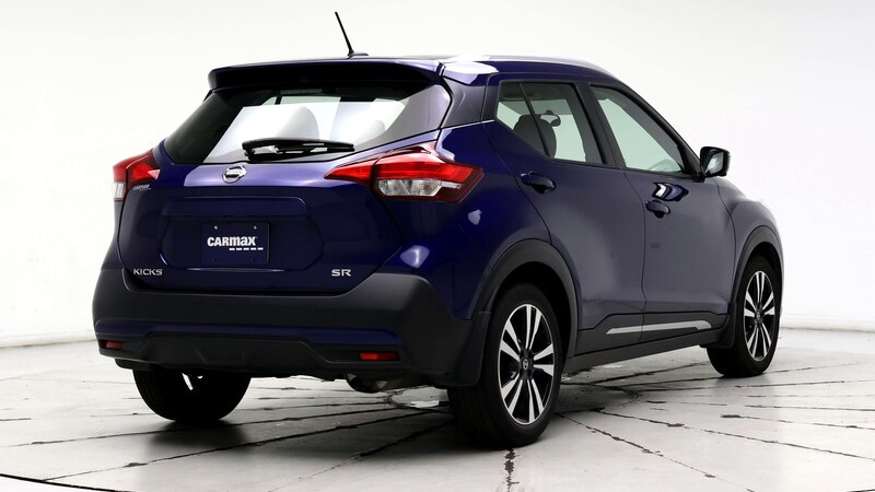 2018 Nissan Kicks SR 8