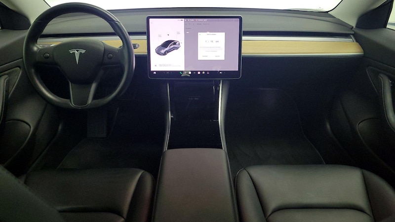 2019 Tesla Model 3 Long Range 9