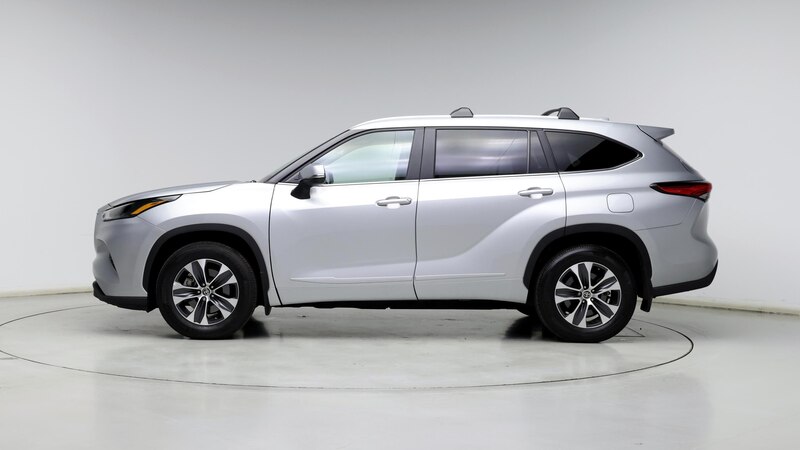 2023 Toyota Highlander XLE 3