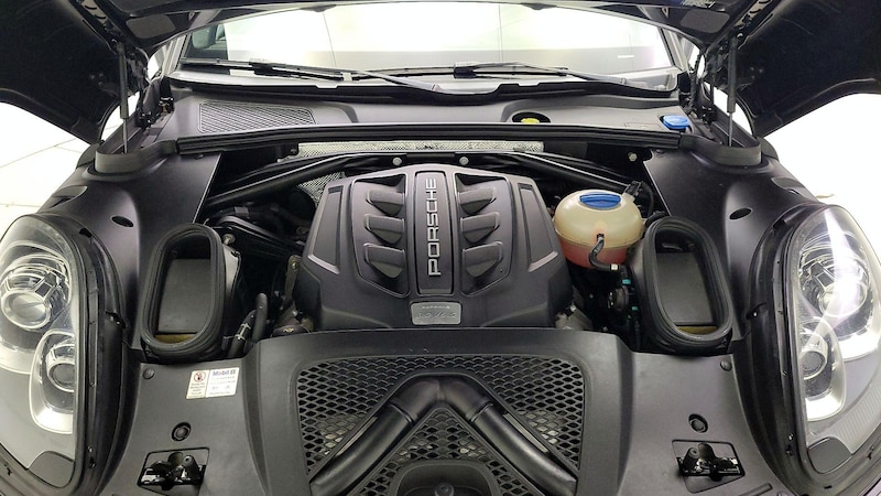2017 Porsche Macan S 22