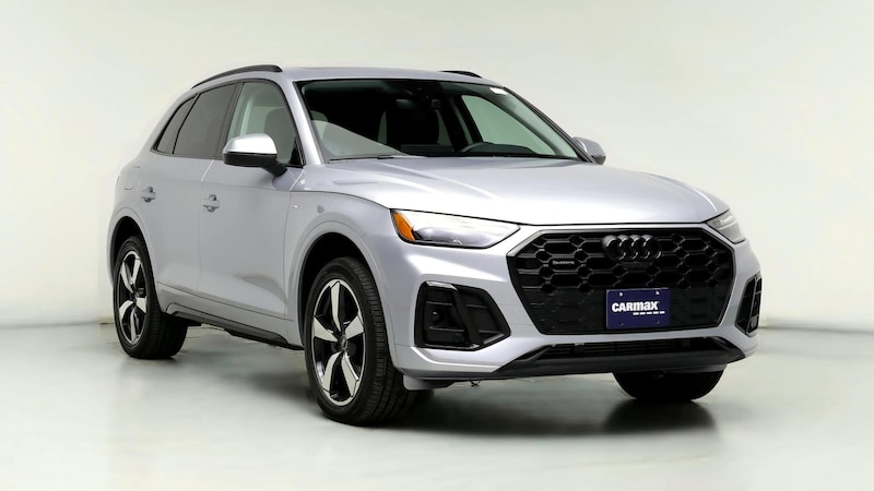 2022 Audi Q5 e Premium Plus Hero Image