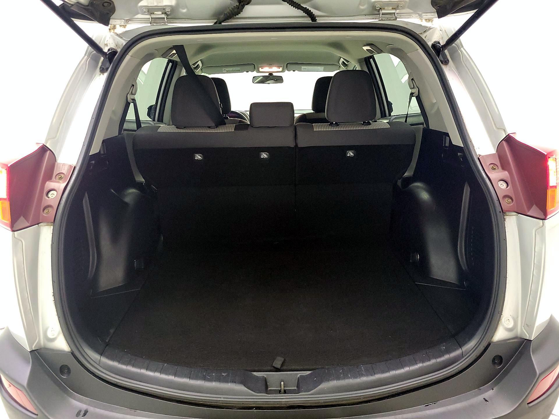 Thumbnail: 2015 Toyota RAV4 - 20