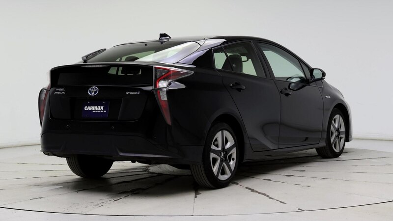 2018 Toyota Prius Four Touring 8