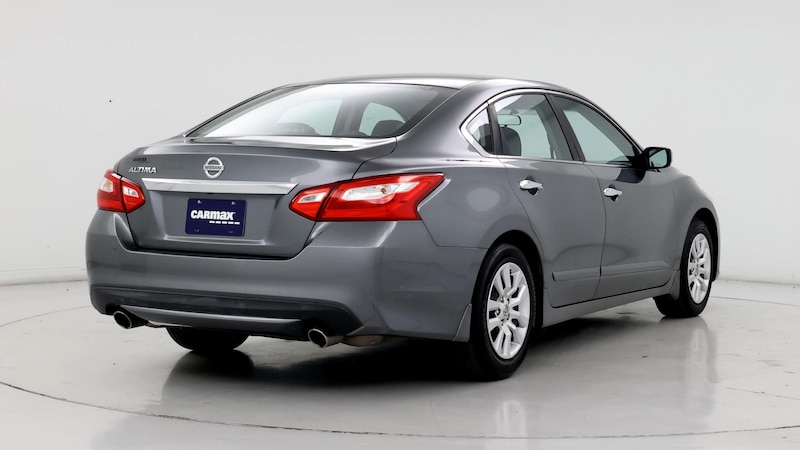 2016 Nissan Altima S 8