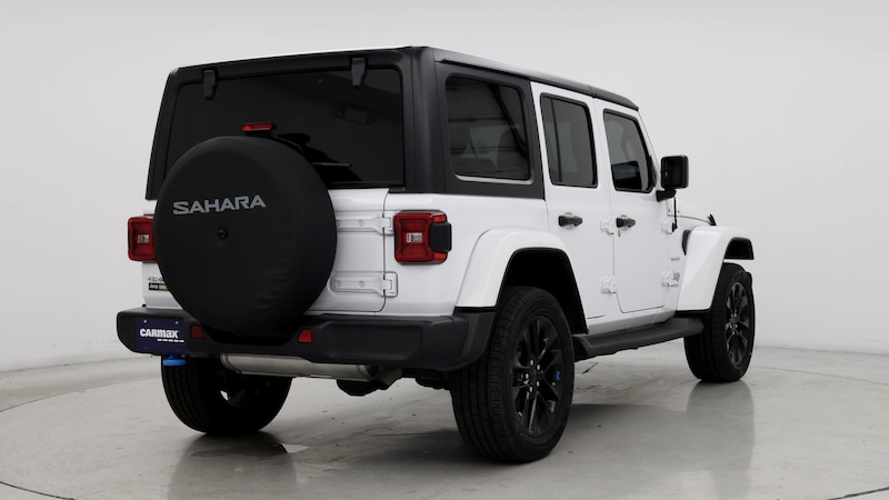 2022 Jeep Wrangler Unlimited Sahara 8