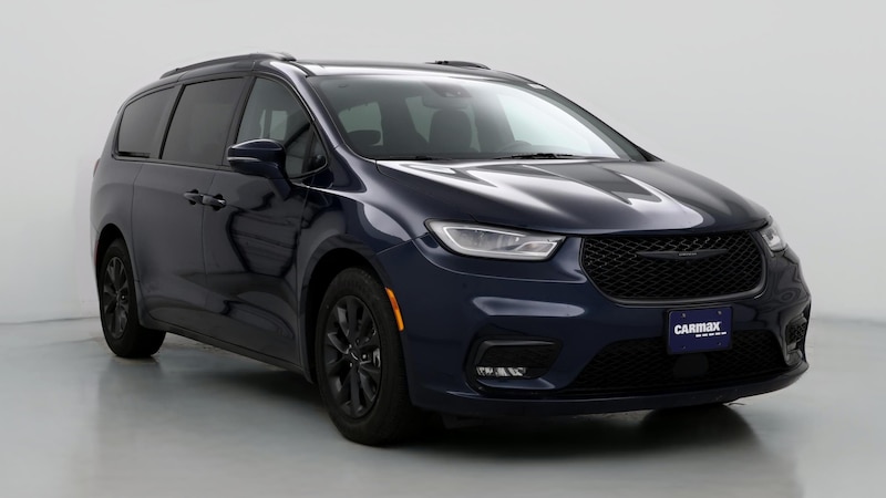 2021 Chrysler Pacifica Touring L Hero Image