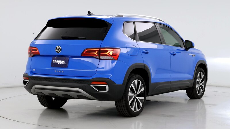 2022 Volkswagen Taos SE 8