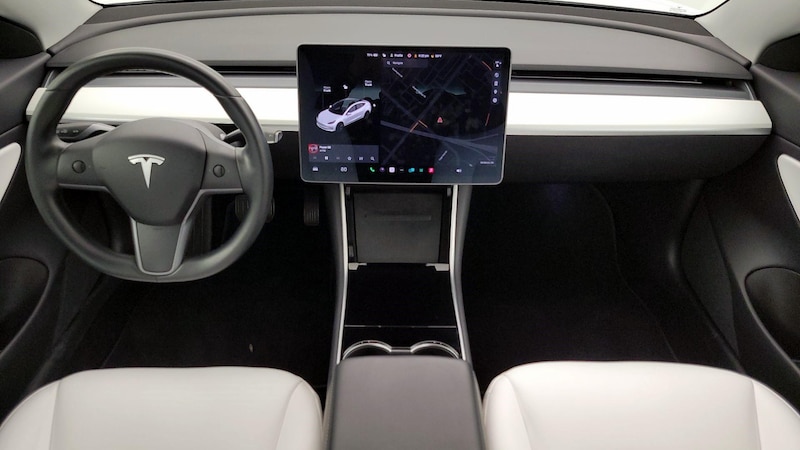 2018 Tesla Model 3 Long Range 9