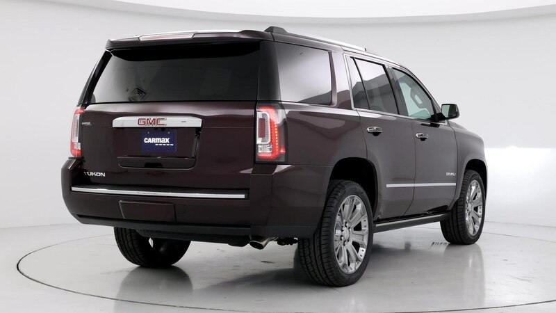 2017 GMC Yukon Denali 8