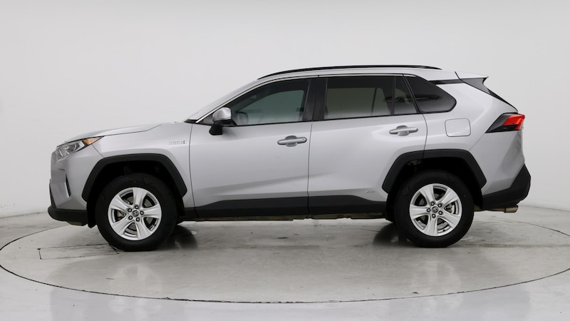 2021 Toyota RAV4 XLE 3