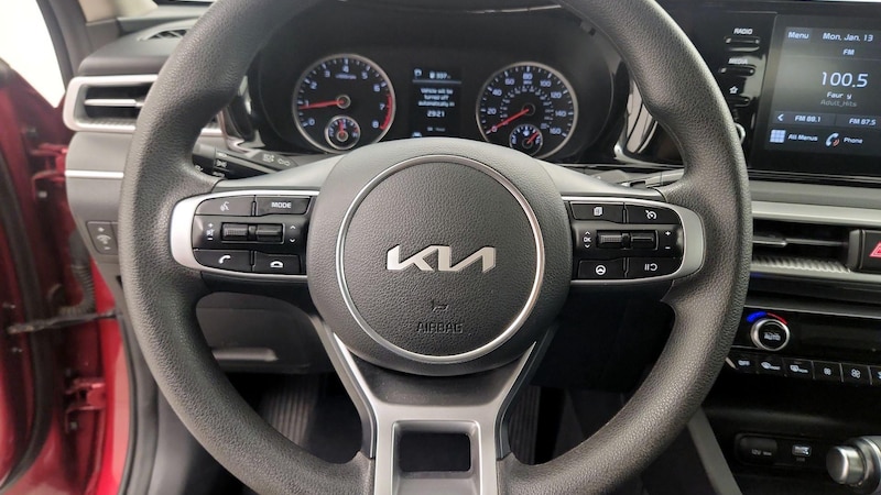 2023 Kia K5 LXS 10