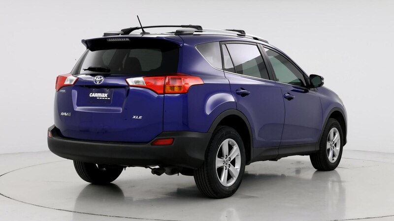 2015 Toyota RAV4 XLE 8